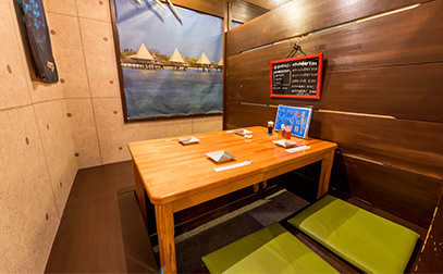 グループ利用にぴったり4名様の掘りごたつ席